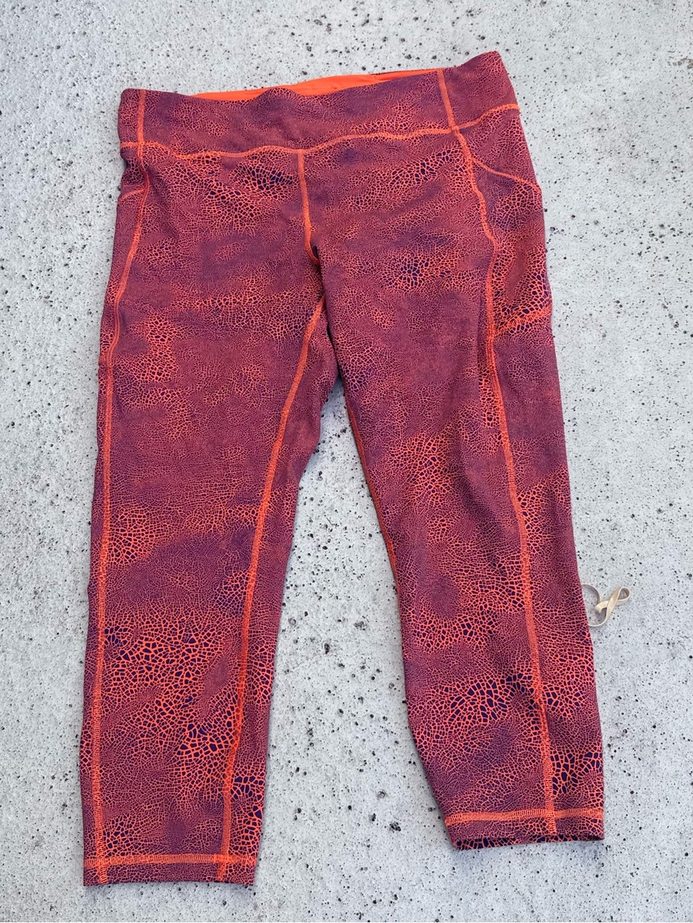 Lululemon Invigorate High-Rise Crop legging Size 16